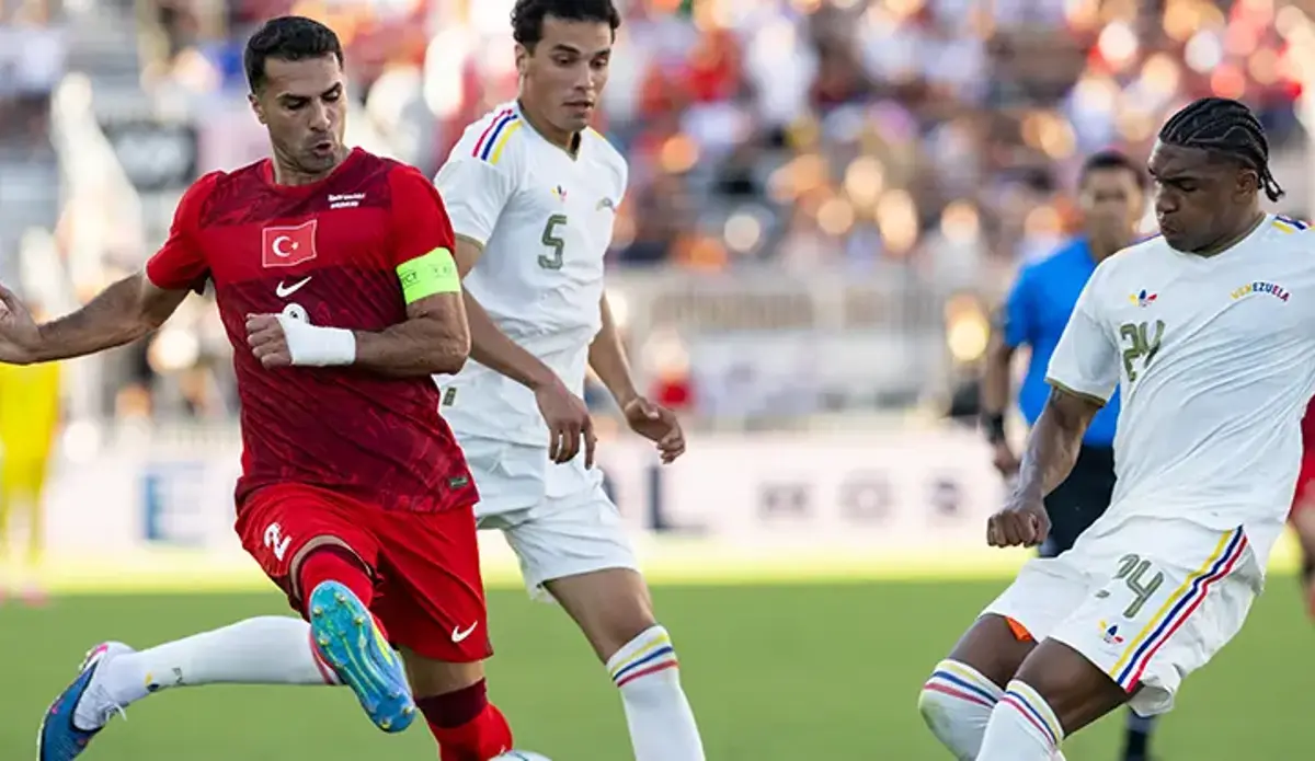 Zeki Çelik imzayı atıyor! Transferde son dakika, Fabrizio Romano duyurdu
