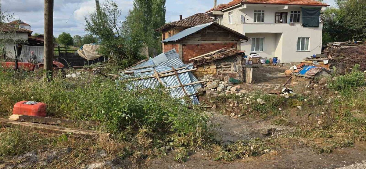 Vezirköprü'de dolu ve yağmur hasarı