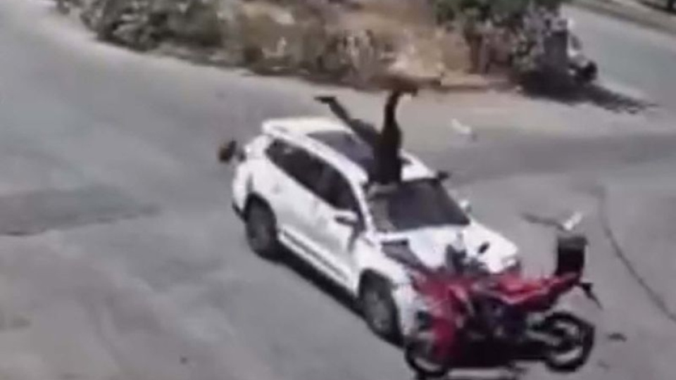 15 yaşındaki sürücünün çarptığı motosikletin sürücüsü ağır yaralandı