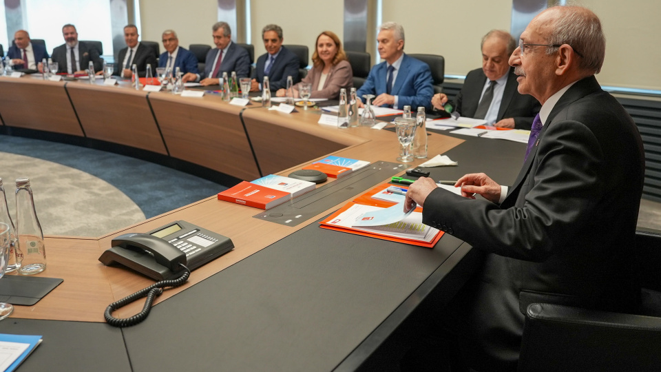 CHP’de kritik toplantı: Yeni ihraç listeleri görüşülecek mi? 3 il başkanı değişecek mi?