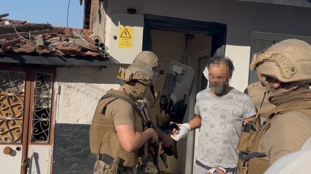 Bursa’da özel harekatlı şafak operasyonu: Saatlerce direnen firariden pes dedirten savunma