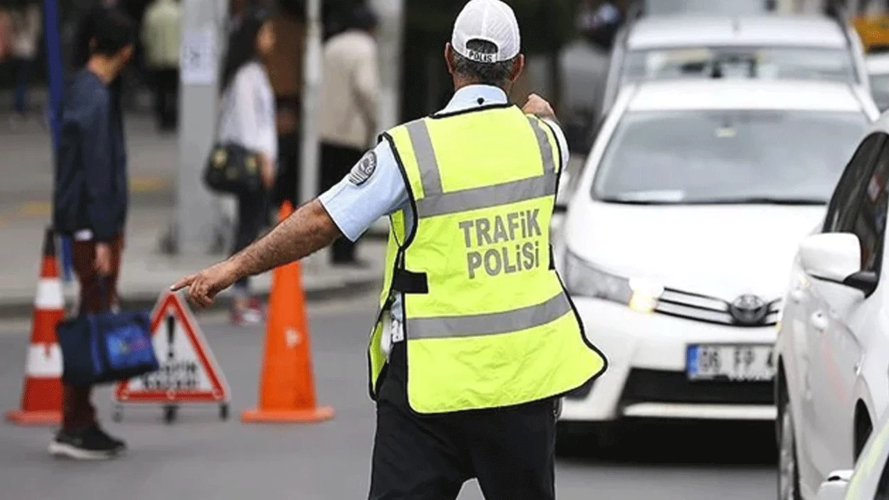 İstanbul'da 2 yol trafiğe kapatılıyor!
