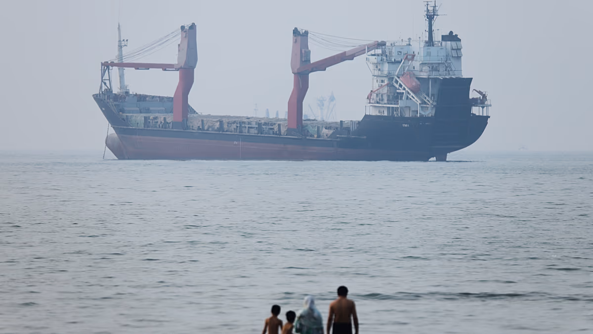 Hürmüz Boğazı'nda kriz: 24 saat içinde 3 tanker hedef alındı