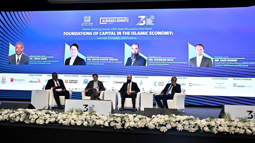 3. Küresel İslami Ekonomi Zirvesi'nde "Katılım Bankacılığı Grupları CEO Paneli" düzenlendi