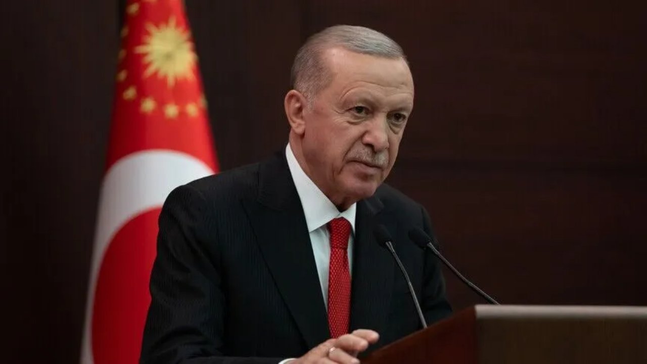 Cumhurbaşkanı Erdoğan'dan şampiyon olan Filenin Sultanlarına tebrik!