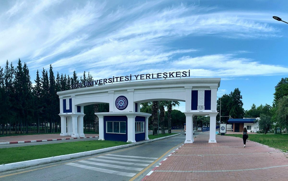 Ege Üniversitesi'ne yolsuzluk operasyonu; 45 gözaltı kararı