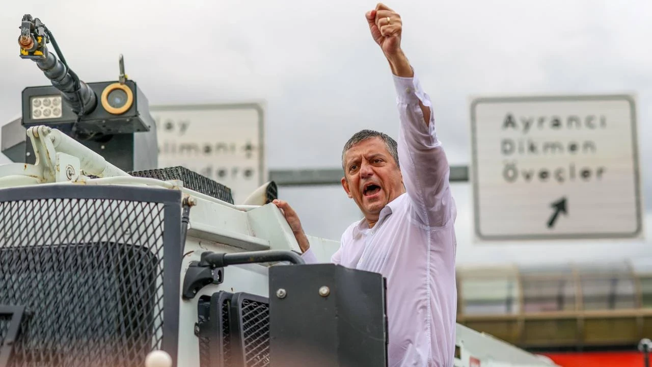 'Mutlak butlan' araştırması: Özel'in yeni partisi AKP'yi geçiyor