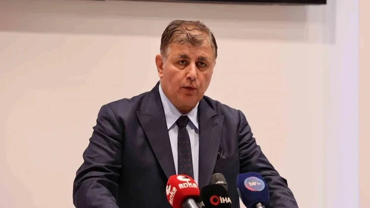 Cemil Tugay’ın CHP’den istifası! AK Parti Genel Sekreteri Eyyüp Kadir İnan önemli açıklamalar