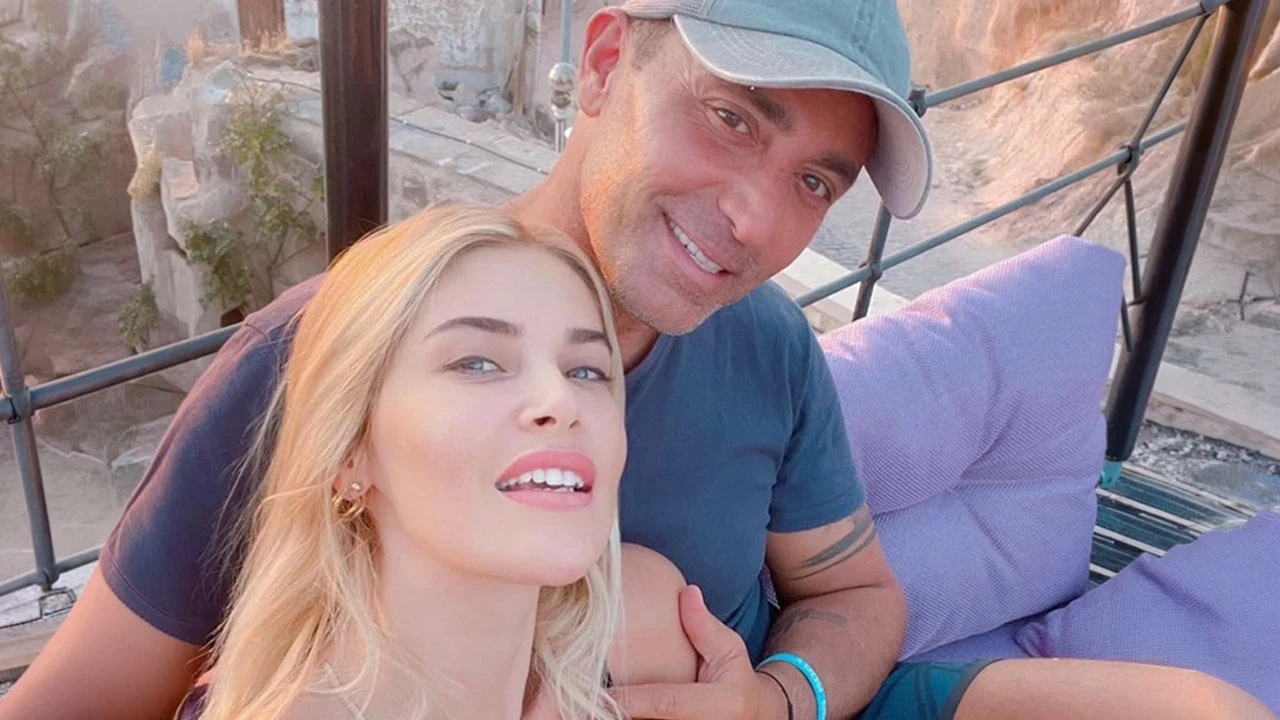 Mustafa Sandal ve Melis Sütşurup’tan 4. yıl kutlaması