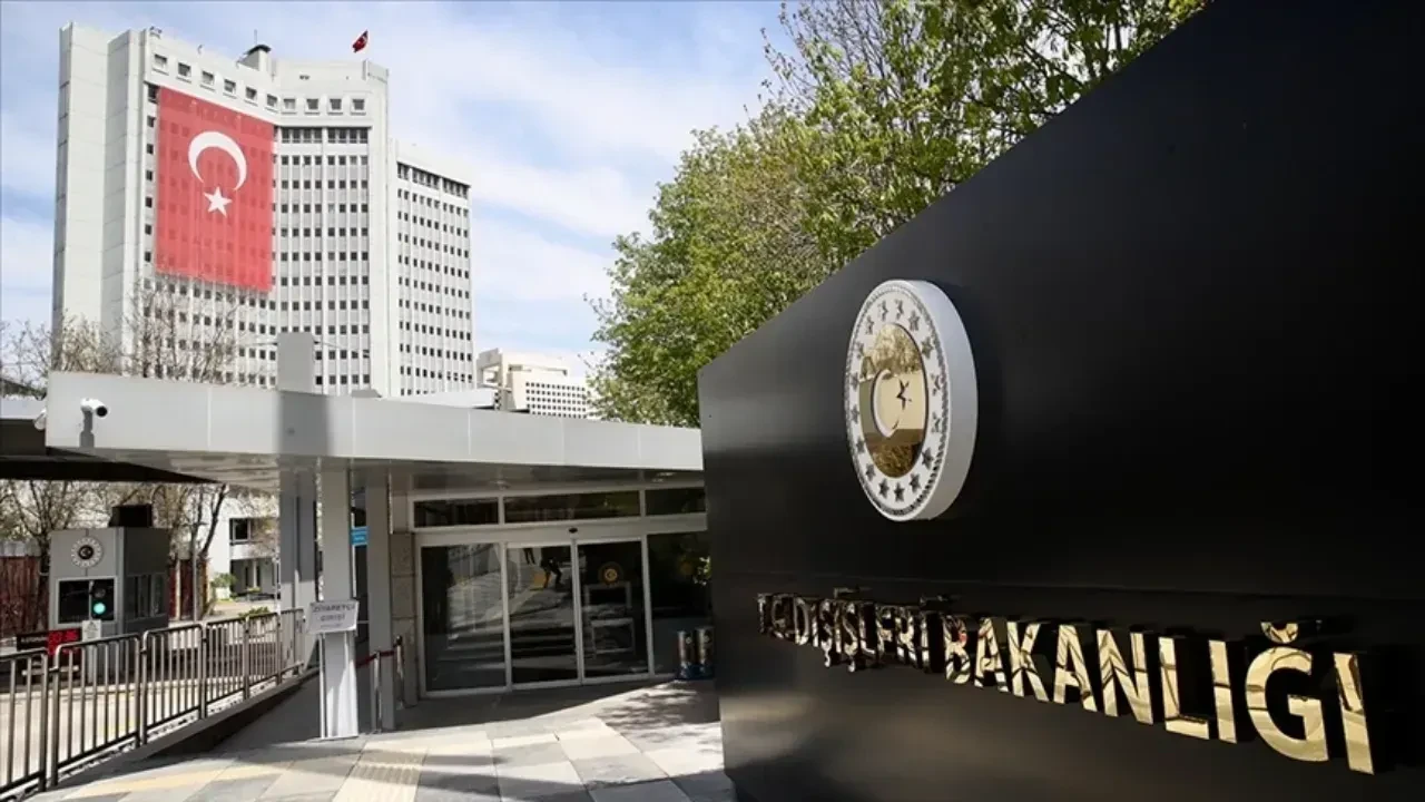 Dışişleri'nden AP'nin Kıbrıs Barış Harekatı kararına sert tepki: "Türk Silahlı Kuvvetlerine yönelik karar yok hükmündedir"