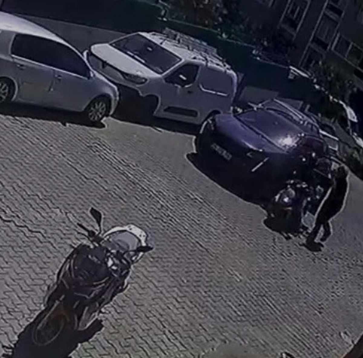 İzmir'de trafikte kavga güvenlik kamerasında