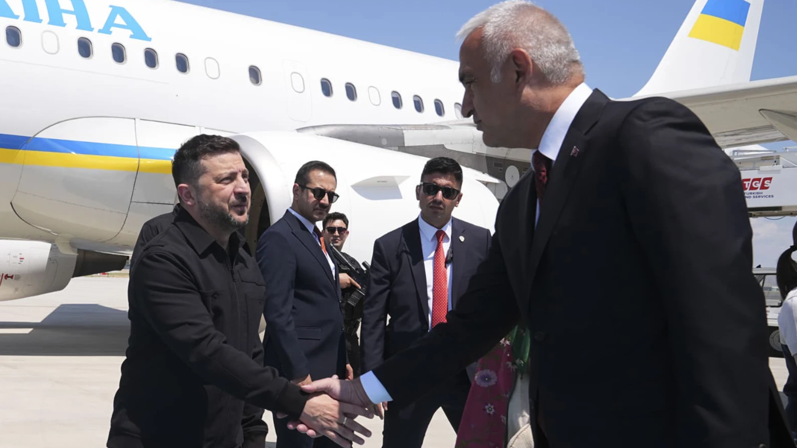 Bakan Ersoy'un diplomasi trafiği sürüyor