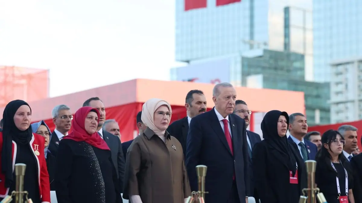 Emine Erdoğan'dan "10. Yılında 15 Temmuz: İrade Bizim, Zafer Bizim" programına ilişkin paylaşım