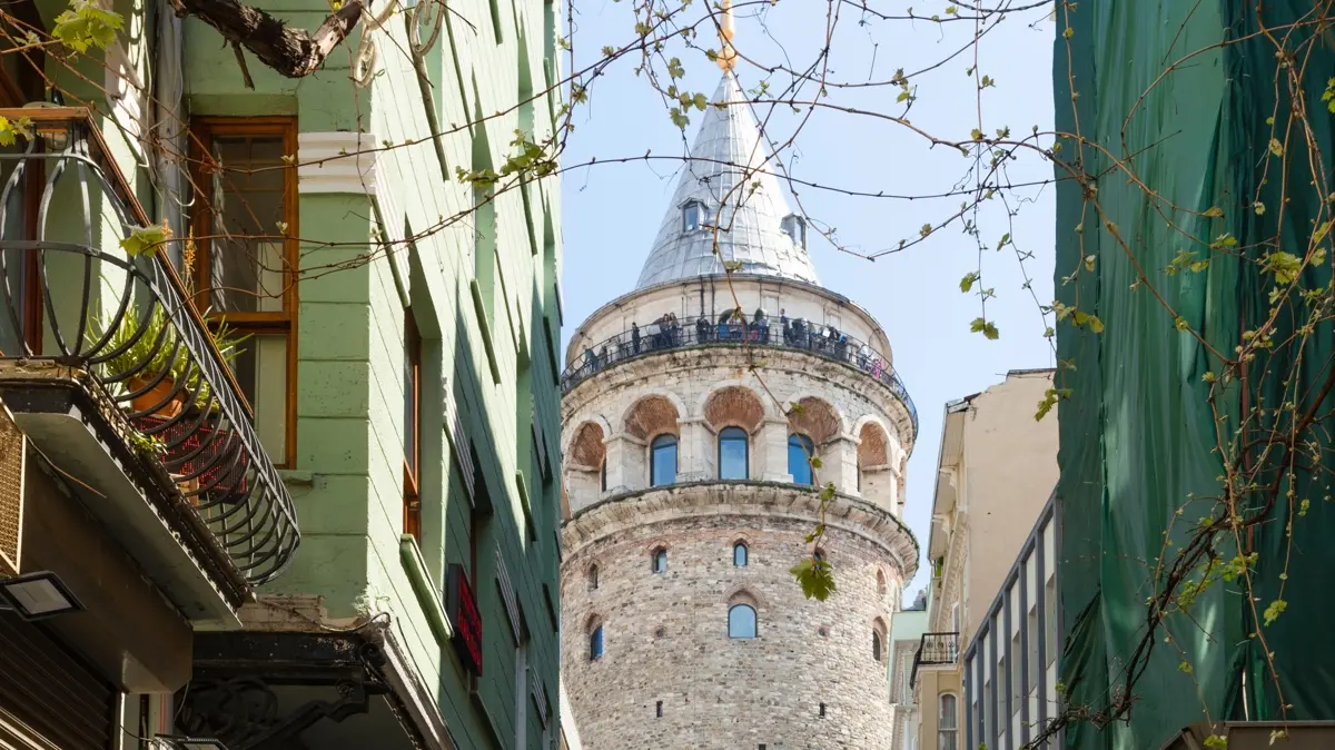 İstanbul'un geçmiş hikâyesiyle hayran bırakan yapıları!
