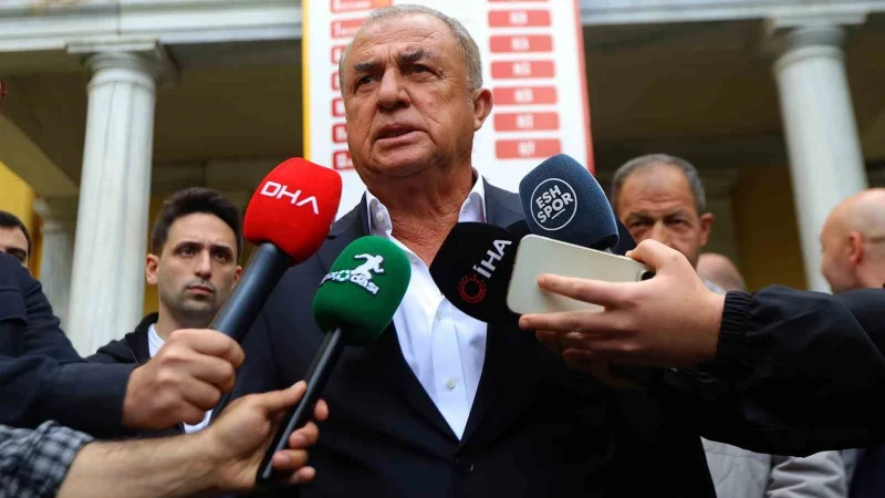 Fatih Terim'den milli yıldıza büyük övgü: "Olağanüstü bir oyuncu"