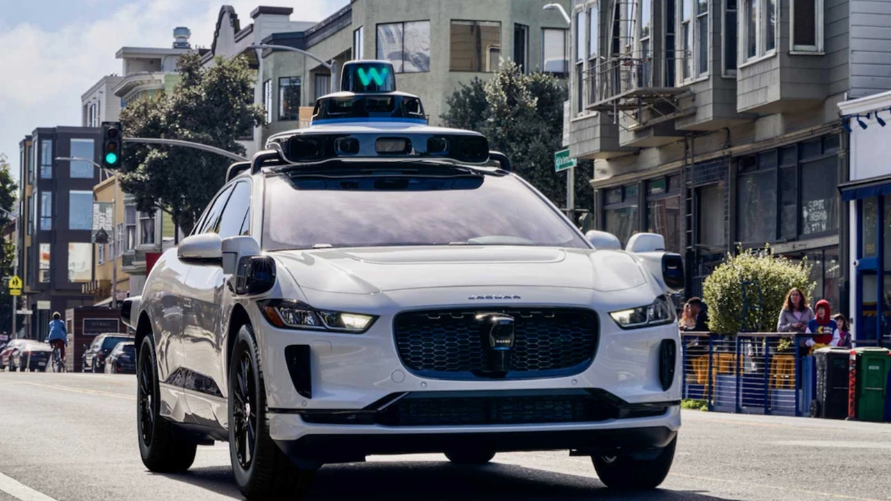 Google'ın robotaksi projesinde büyük kriz