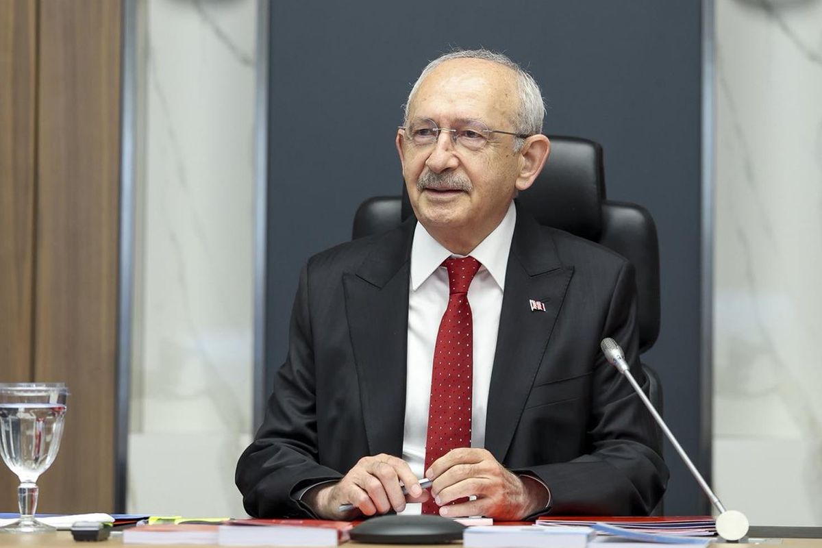 91 milletvekilinin istifa ettiği dakikalarda Kılıçdaroğlu'ndan dikkat çeken paylaşım
