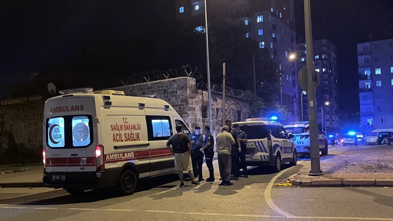 Kayseri'de satırlı kavga: Üç kişi yaralandı