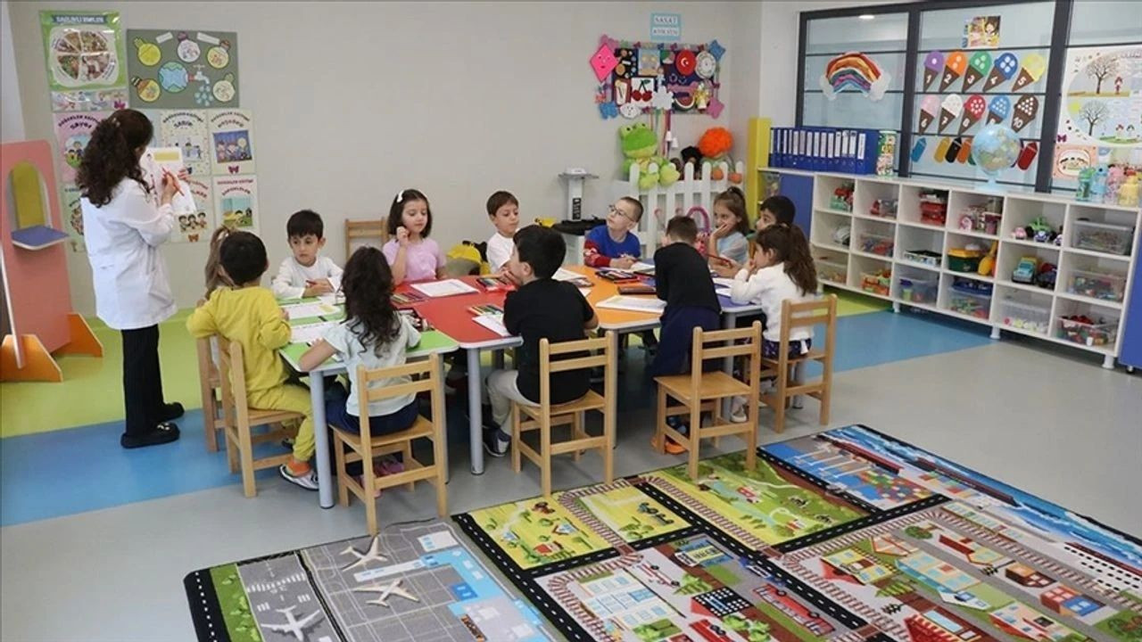 Bakan duyurdu: Kreşlere yeni yönetmelik geliyor