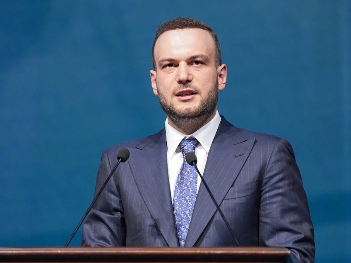 Sıfır Atık Vakfı Başkanı Samed Ağırbaş, Sıfır Atık Forumu'nun gala yemeğinde konuştu