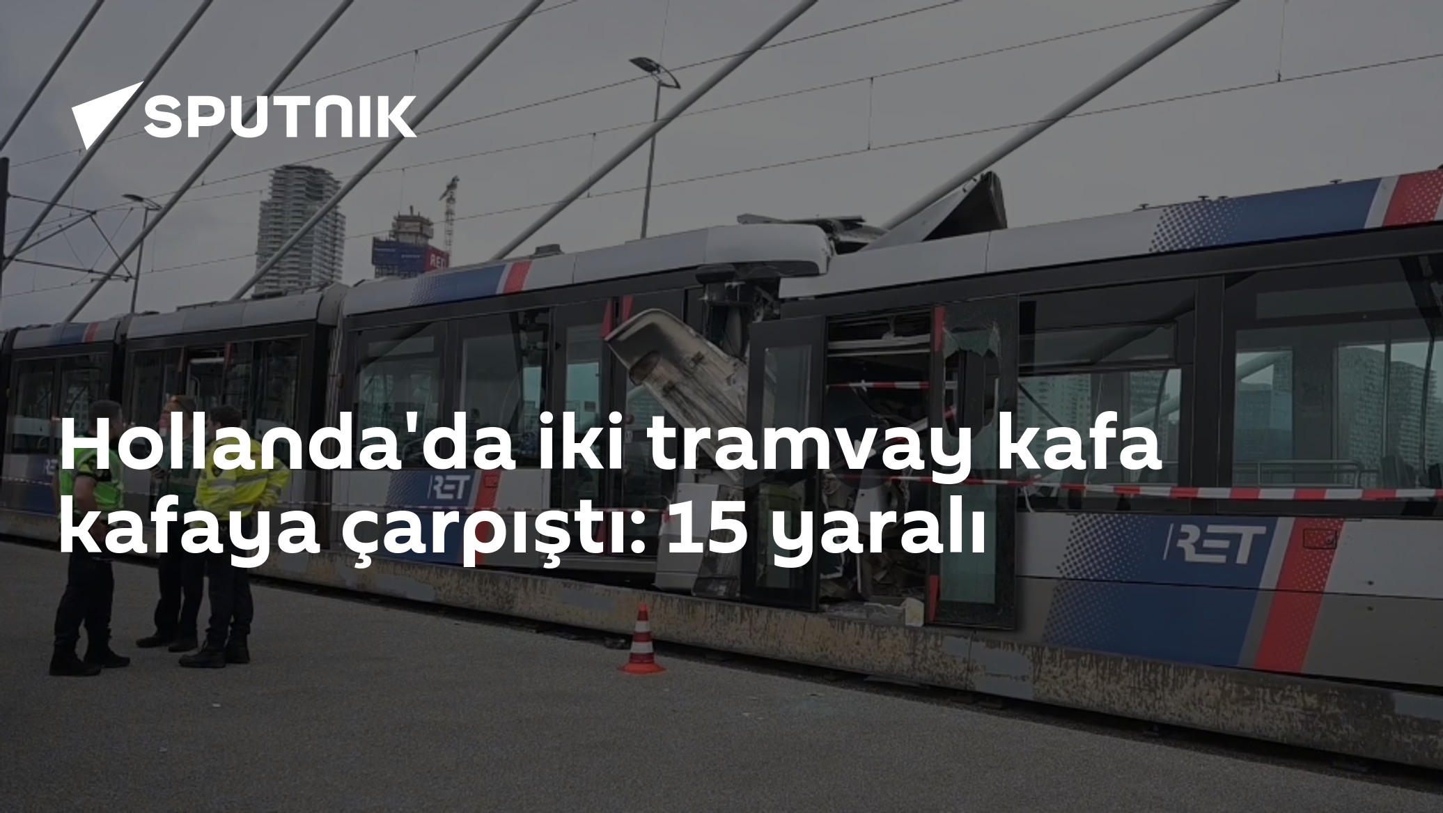 Hollanda'da iki tramvay kafa kafaya çarpıştı: 15 yaralı