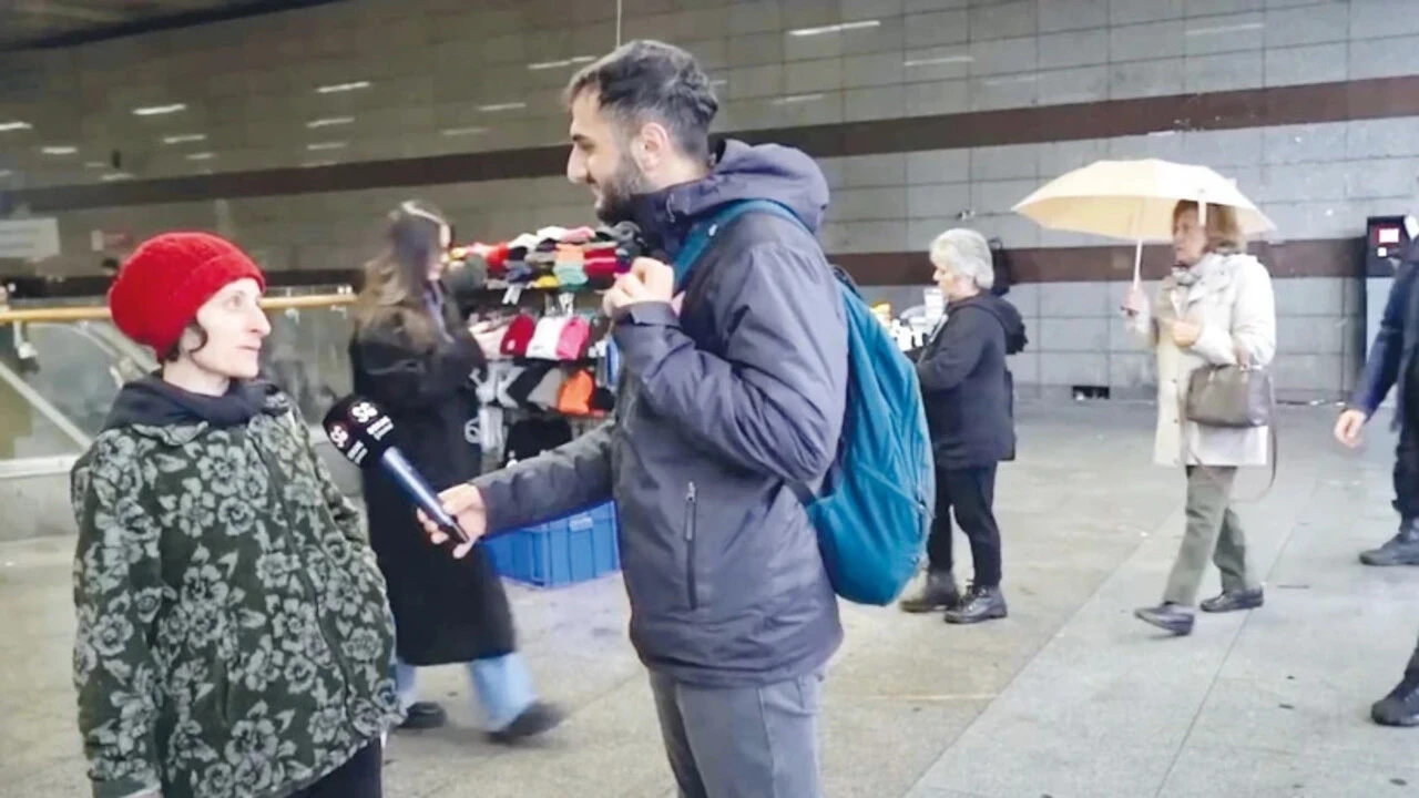 'Türkiye'de Sosyal Çürüme Var' Diyen Zeliha Hoca'ya Kampüs Yasağı