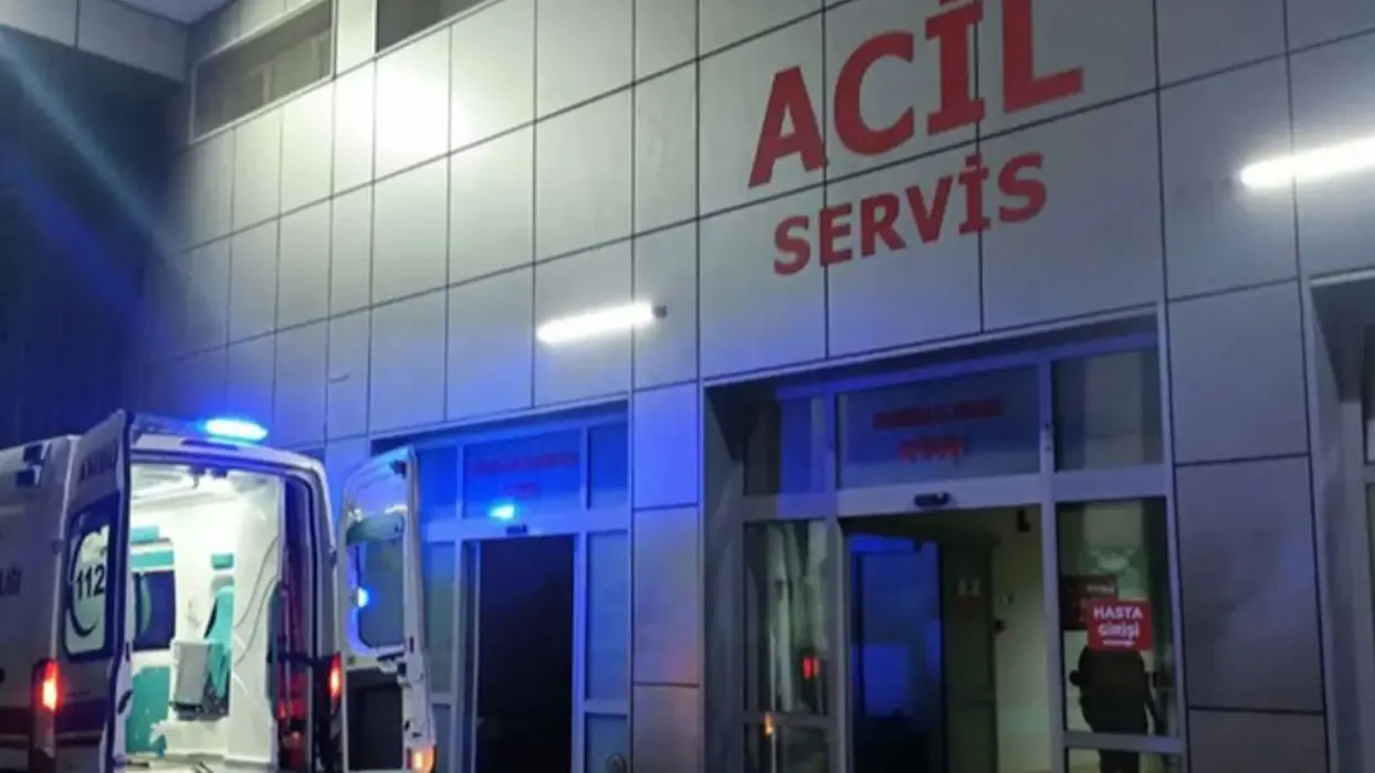 İzmir'de zincirleme facia! 4 araç birbirine girdi: 1 ölü, 4 yaralı