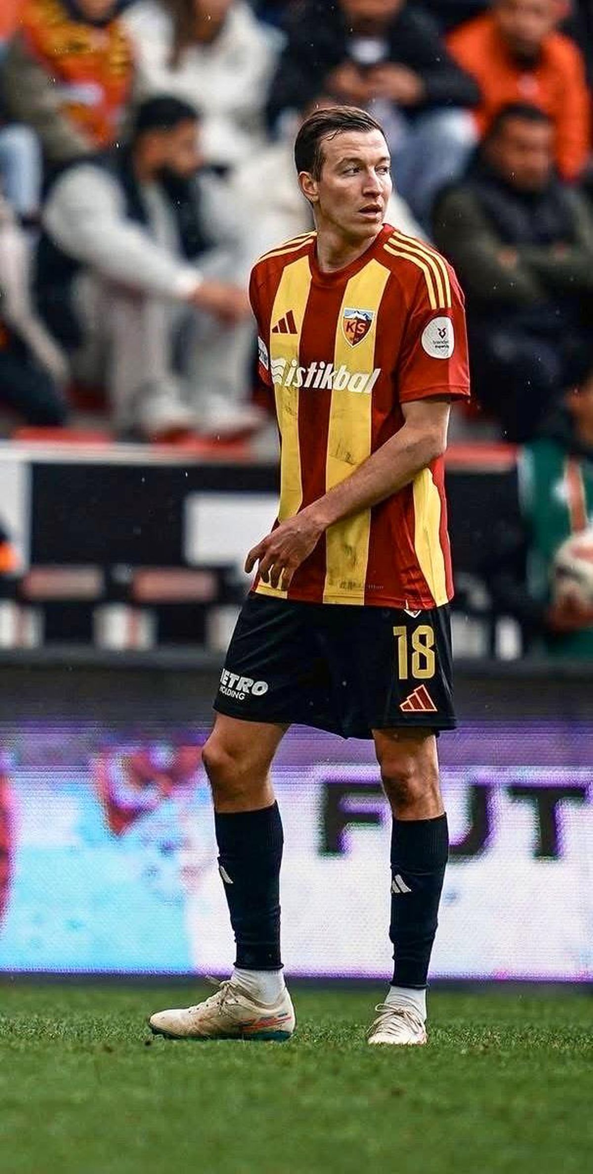 Kayserispor'dan Makarov açıklaması: "Makarov ile sözleşmemiz bitti, devam etmeyeceğiz"