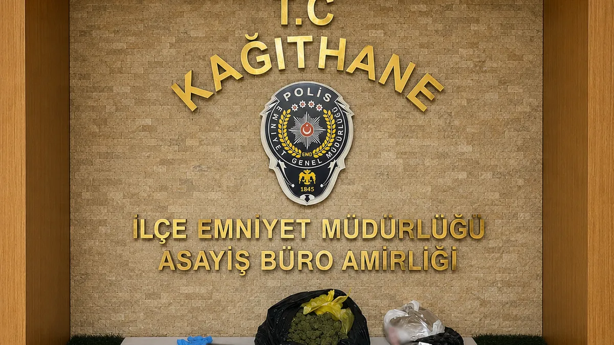 Kağıthane'de sokakta başlayan takiple 'zula evi'ne operasyon: 650 bin lira değerinde uyuşturucu ele geçirildi