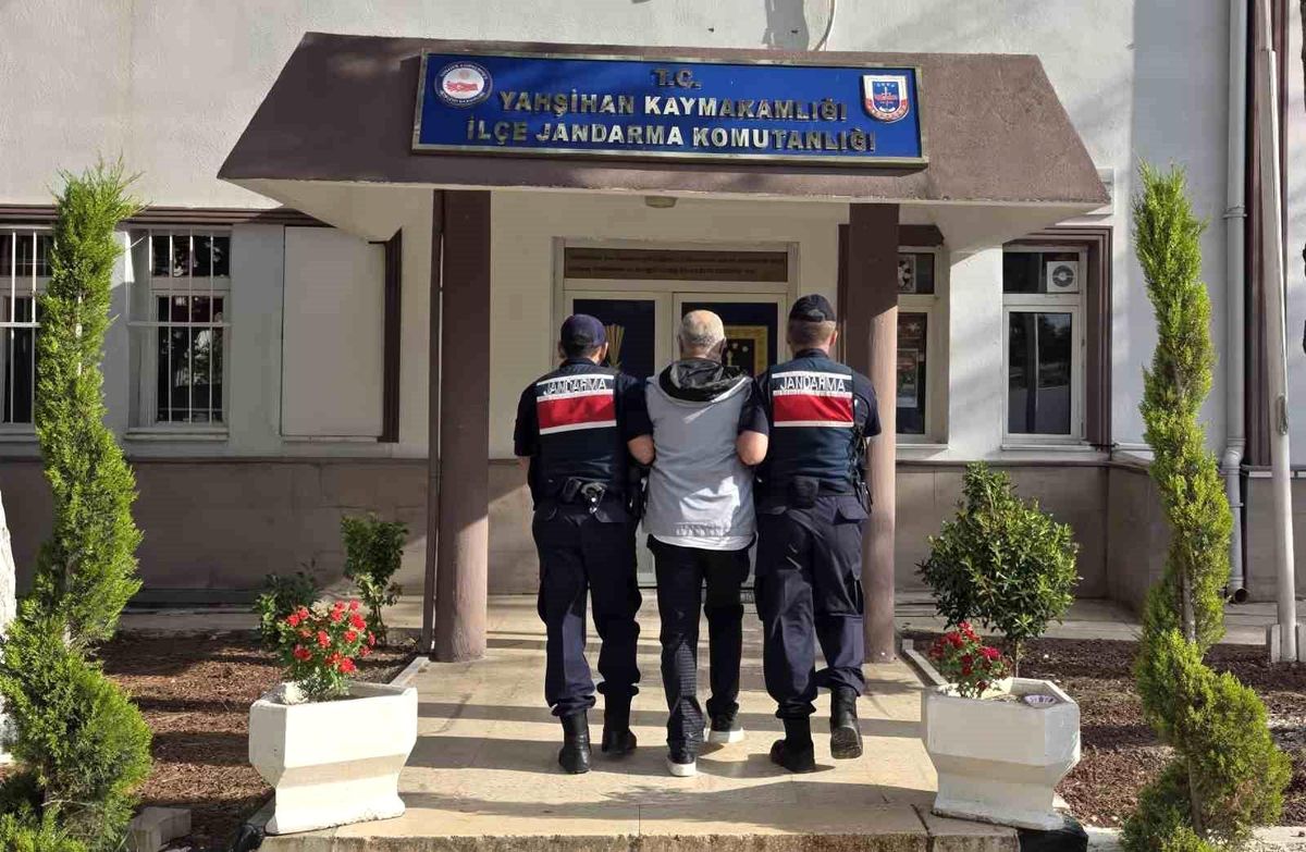 Kırıkkale'de aranan 2 hükümlü yakalandı