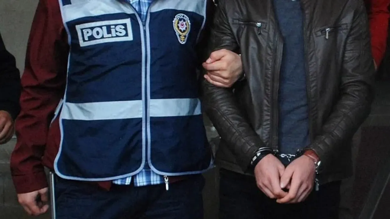 Sakarya merkezli 4 ilde 30 milyonluk kablo hırsızlığı: 7 kişi tutuklandı