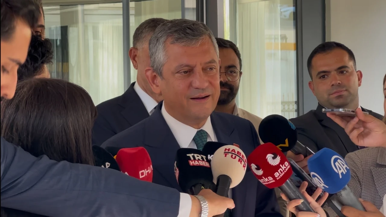 Özel’den yeni parti için ‘siyasi kuruluş’ açıklaması