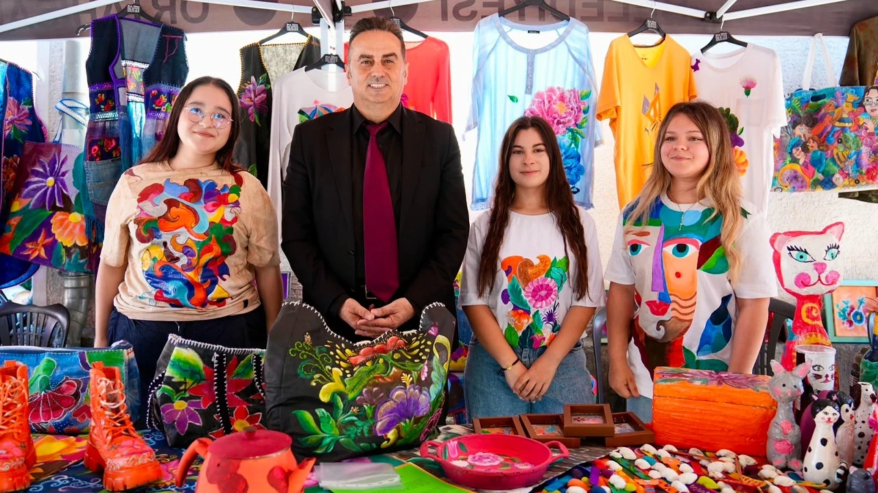 Ortahisar’da sıfır atık ve sanat buluştu: Geri dönüşüm eserleri sergilendi