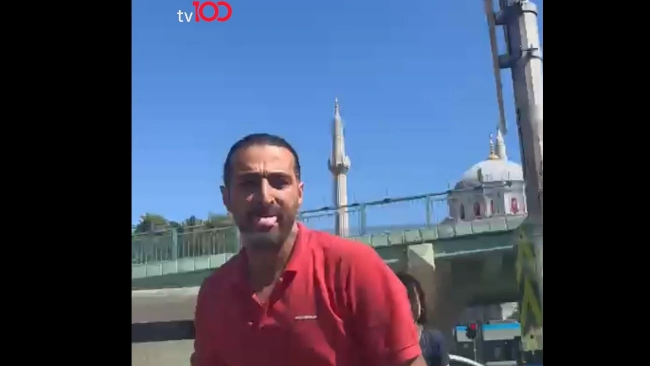 Fatih'te trafik magandası dehşet saçtı: Camı yumruklayıp paramparça etti