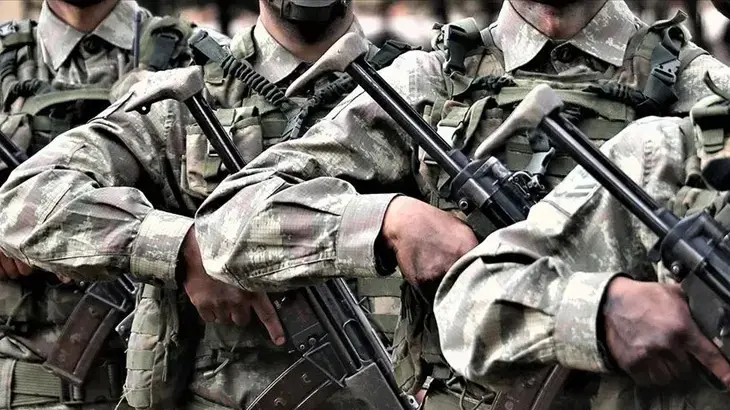 Uzman er ve erbaşlar ile ilgili düzenlemeleri içeren kanun teklifi kabul edildi