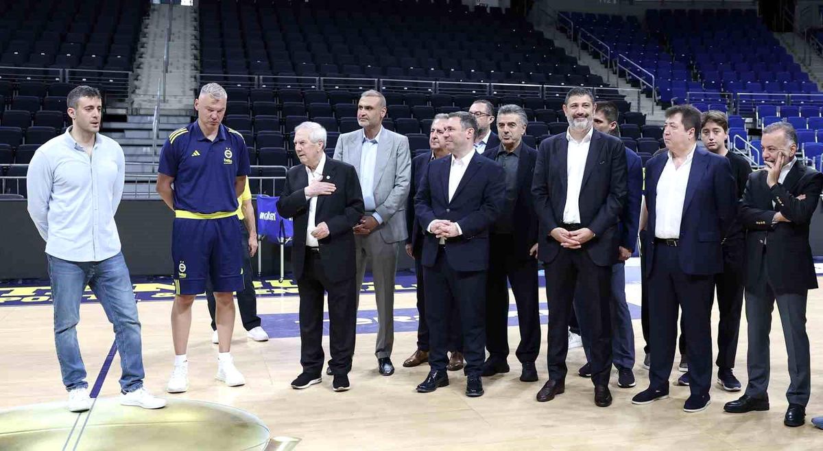 Aziz Yıldırım ve yönetim kurulundan, Fenerbahçe Beko'ya başarı dileği