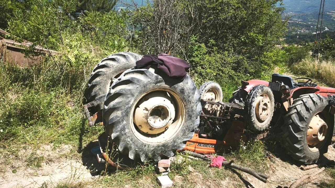 Bursa'da traktör kazası: Mahalle Başkanı hayatını kaybetti