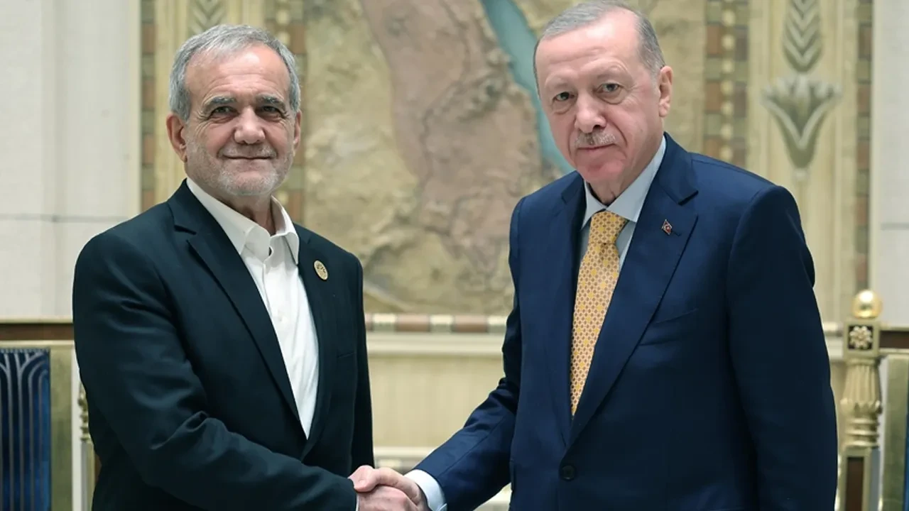 Cumhurbaşkanı Erdoğan'dan Pezeşkiyan'a müzakere uyarısı: Sabote etmek isteyenlere karşı dikkatli olun