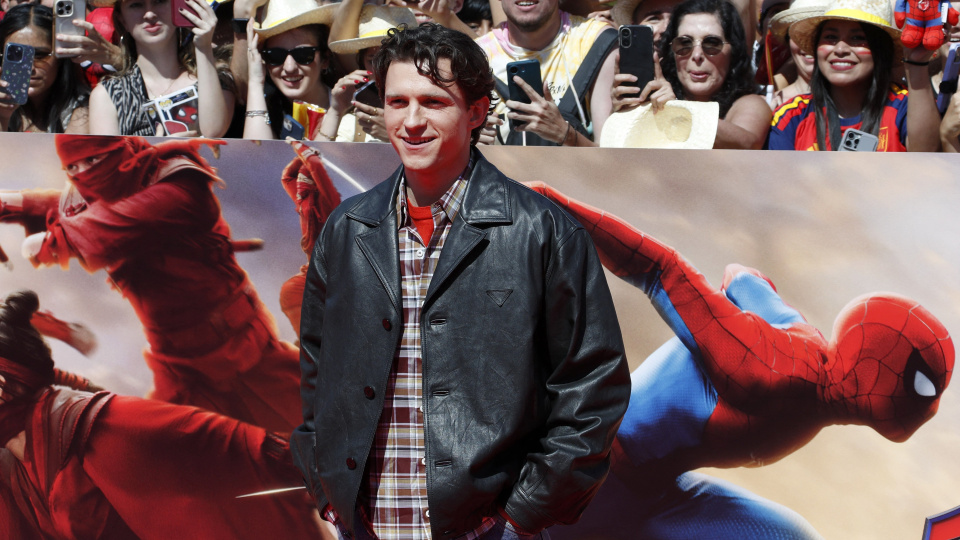 Tom Holland yerine gelecek Örümcek Adam oyuncusunu seçti