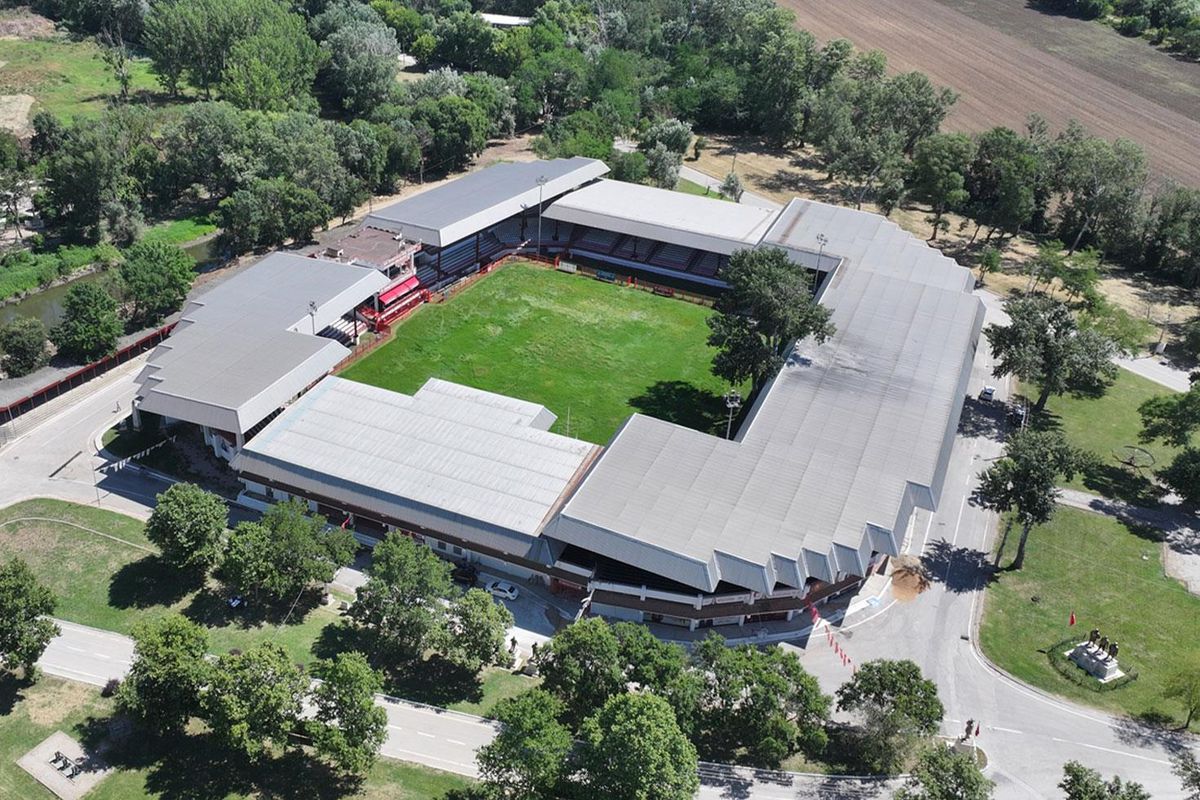 Kırpınar'a tam 2 ton zeytinyağı getirildi