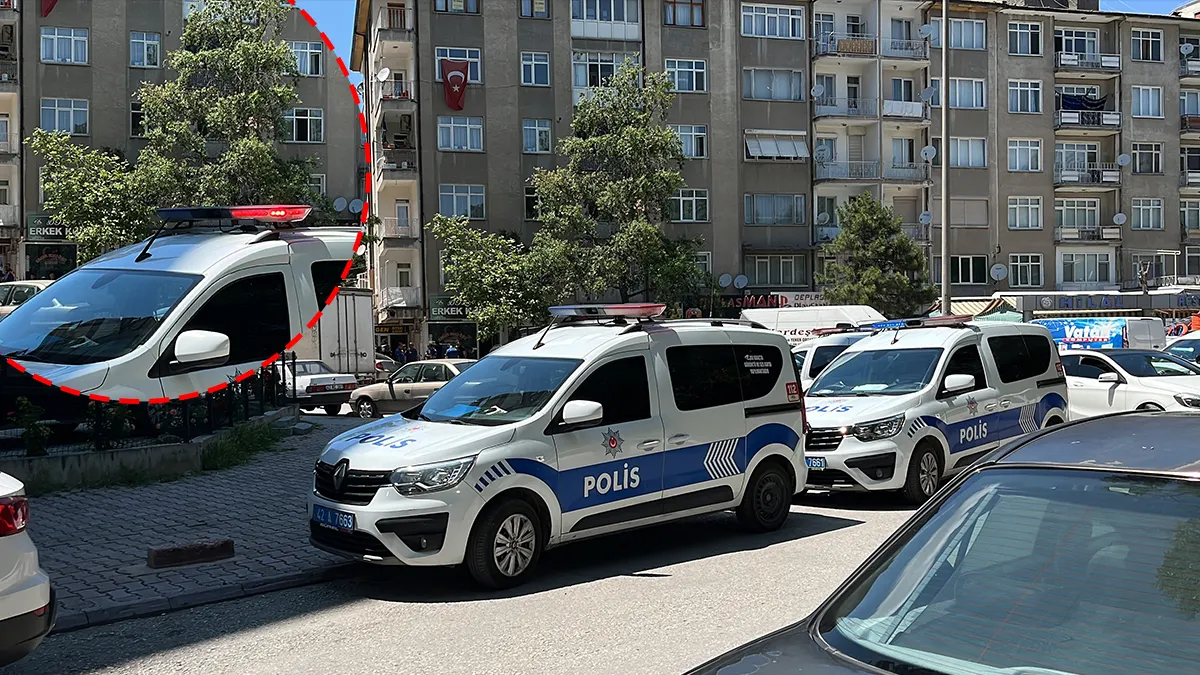 Konya’da korkunç olay! Tartışma kanlı bitti: Apartman yöneticisini karnından bıçaklandı!