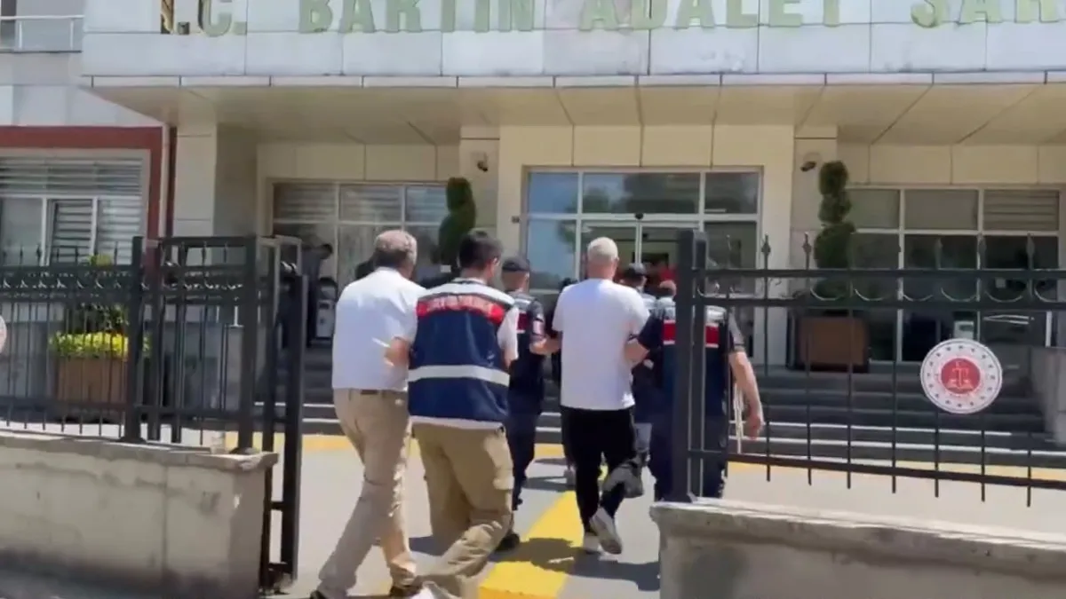 9 ilde 'nitelikli dolandırıcılık' ve 'yasa dışı bahis' suçlarına darbe: 2 milyar 300 milyon lira para hareketliliği…