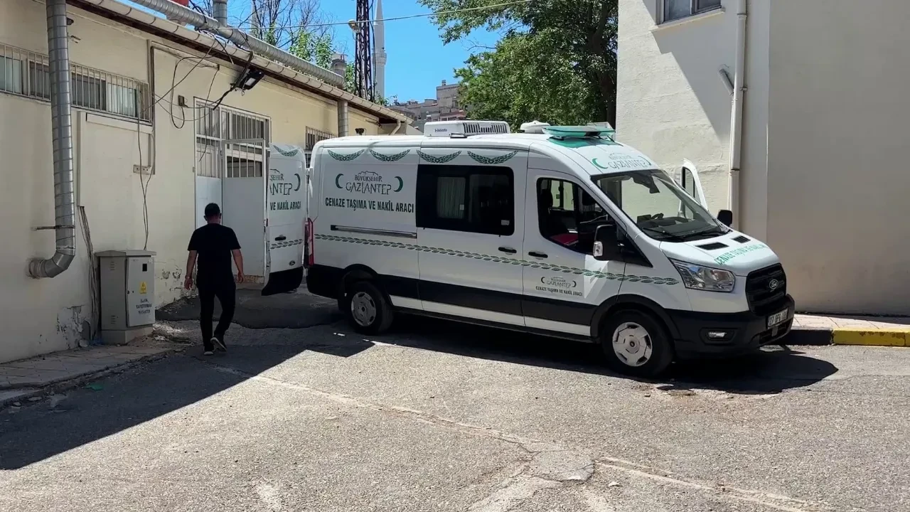 Madde bağımlısı genç babasını tüfekle vurdu! 17 yaşında baba katili oldu