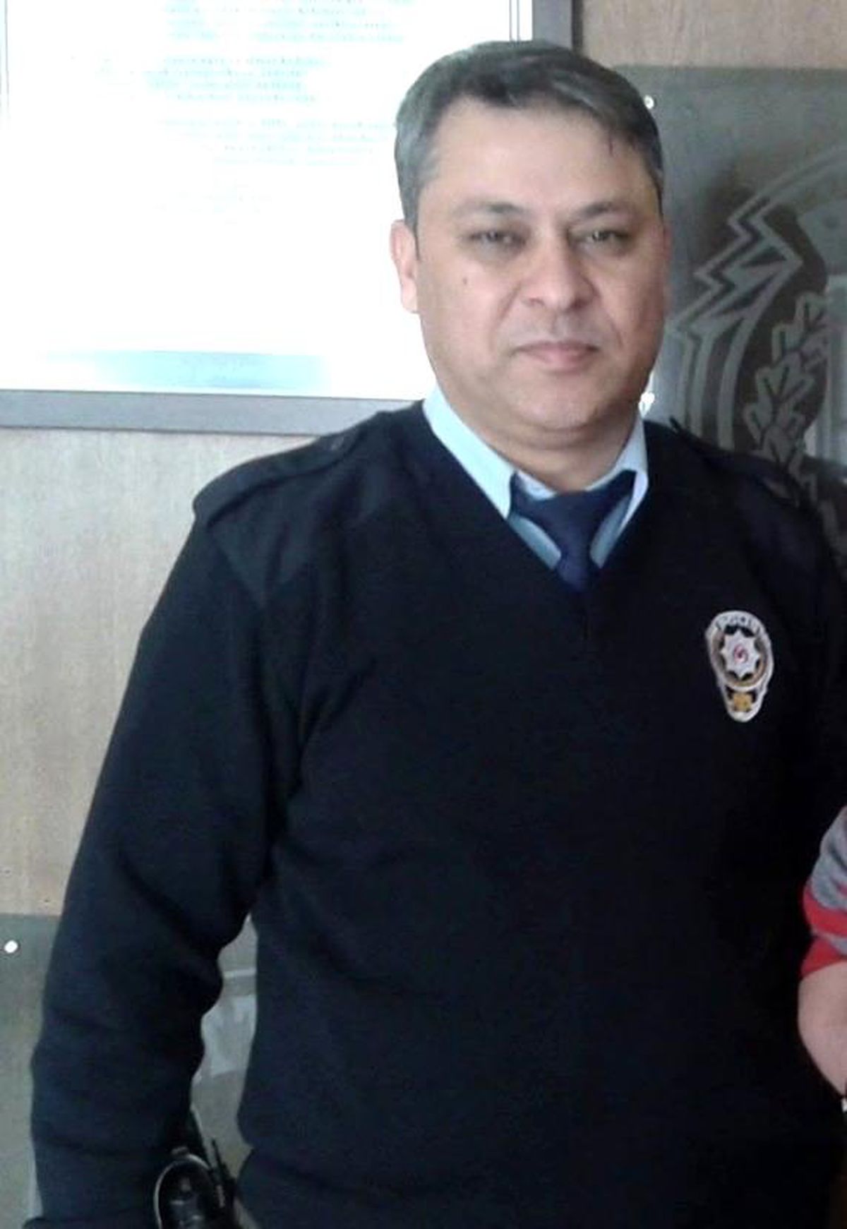 Evinde kalp krizi geçiren polis memuru hayatını kaybetti
