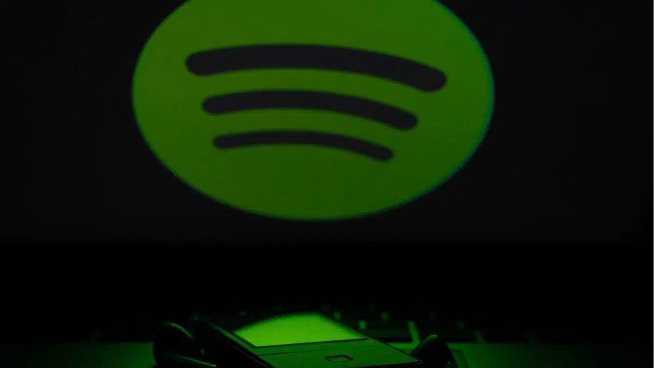 Spotify, eleştiri yağmuruna tutulan logosunu güncelledi