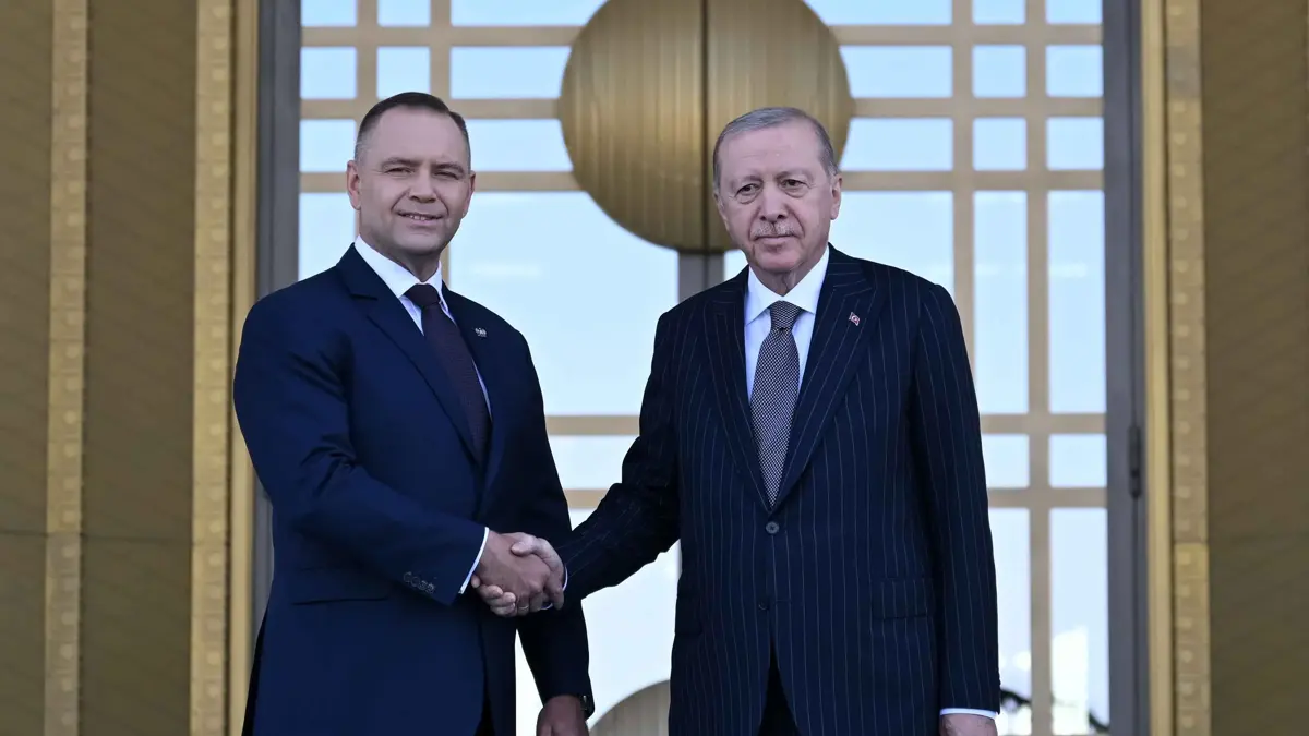 Polonya Cumhurbaşkanı Ankara'da: Erdoğan, Nawrocki'yi resmi törenle karşıladı