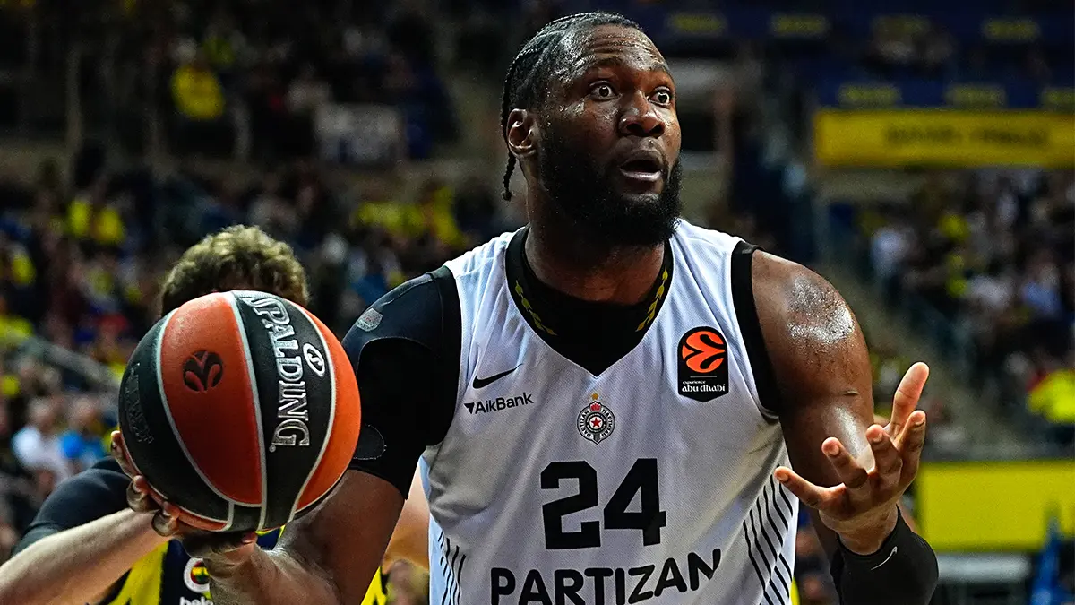 Bruno Fernando, Anadolu Efes'te