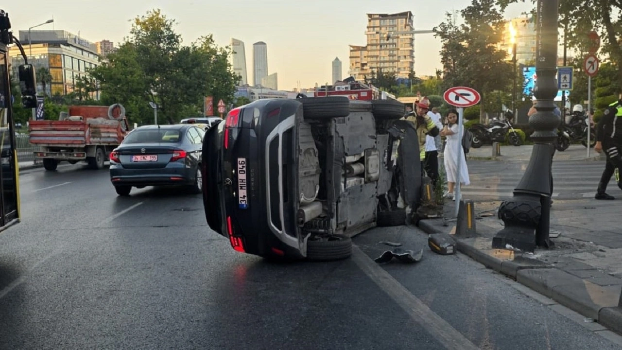 Tamir için bırakılan lüks otomobil kazaya karıştı: Hem tamirci hem araç sahibi yandı