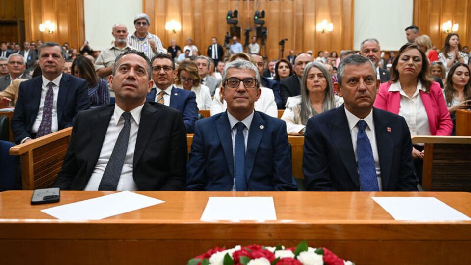 Gökhan Günaydın ve Ali Mahir Başarır’ın grup başkanvekillikleri düştü