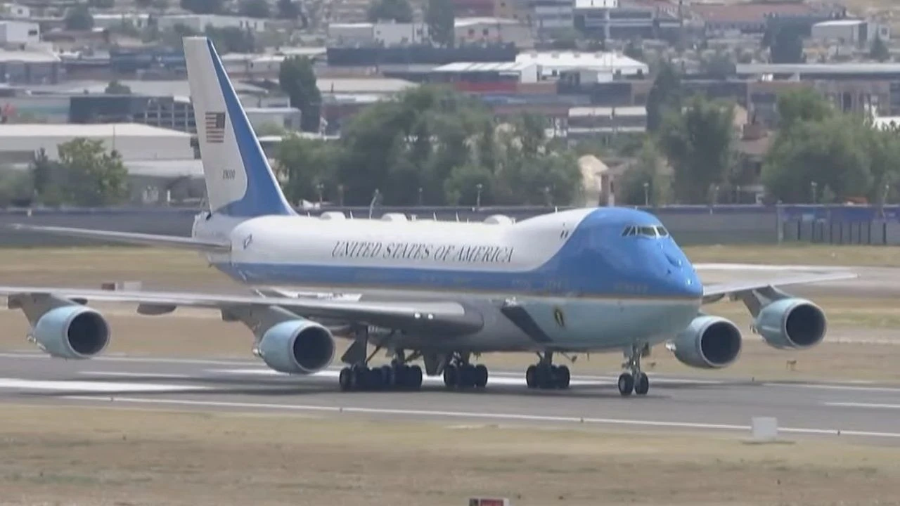 ABD Başkanı Trump'ın uçağı Ankara'ya indi